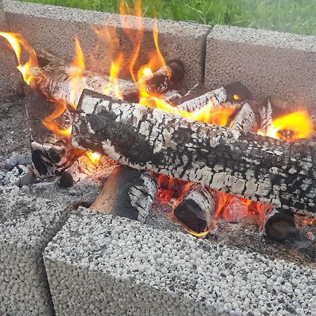 Hotel Dessans Cafe & Logi Pello Zewnętrze zdjęcie