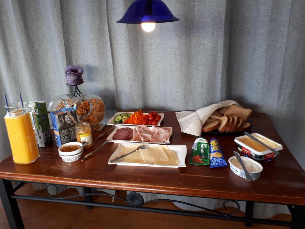 Hotel Dessans Cafe & Logi Pello Zewnętrze zdjęcie